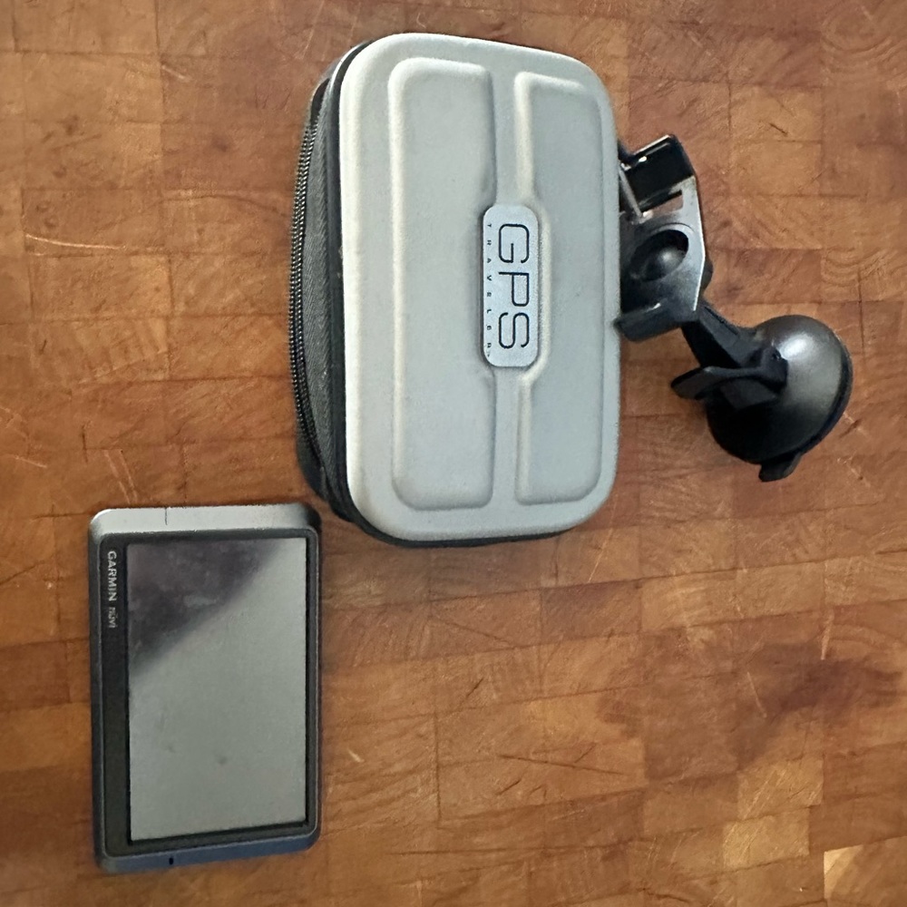 Garmin gps - Picture 4 of 5